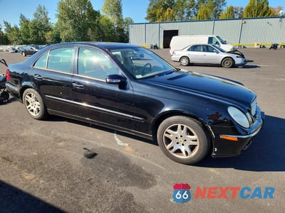 Czwarte zdjęcie samochodu z boku: 2006 MERCEDES-BENZ E 350 VIN:WDBUF56J36A739538 - miniatura