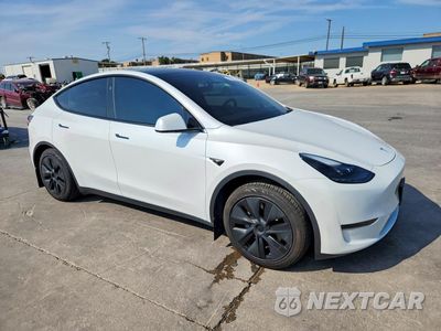 Czwarte zdjęcie samochodu z boku: 2024 TESLA MODEL Y VIN:7SAYGDED0RF164612 - miniatura