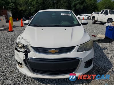 Piąte zdjęcie samochodu w środku: 2017 CHEVROLET SONIC LT VIN:1G1JD5SH5H4133004 - miniatura