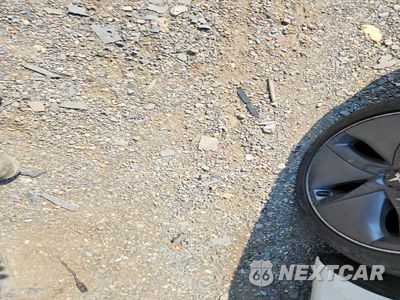 Trzecie zdjęcie samochodu z tyłu: 2020 TESLA MODEL 3 VIN:5YJ3E1EA5LF744978 - miniatura