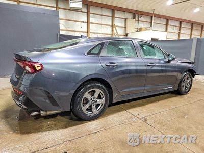 Trzecie zdjęcie samochodu z tyłu: 2023 KIA K5 LXS VIN:5XXG14J21PG217701 - miniatura