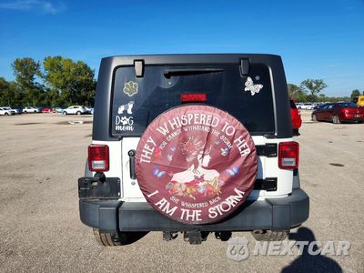 Zdjęcie 6 z 12 samochodu: 2017 JEEP WRANGLER UNLIMITED SPORT VIN:1C4BJWDG2HL544607 - miniatura