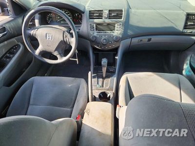 Zdjęcie 8 z 12 samochodu: 2007 HONDA ACCORD SE VIN:1HGCM56327A094341 - miniatura