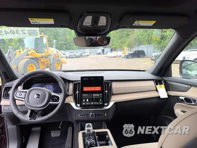 Zdjęcie 14 z 15 samochodu: 2026 VOLVO XC90 PLUS VIN:YV4062PE0T1479382 - miniatura