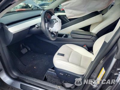 Zdjęcie 7 z 12 samochodu: 2025 TESLA MODEL Y VIN:7SAYGDED3SF236702 - miniatura