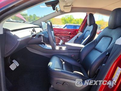 Zdjęcie 7 z 14 samochodu: 2025 TESLA MODEL Y VIN:7SAYGDEF3SF258006 - miniatura
