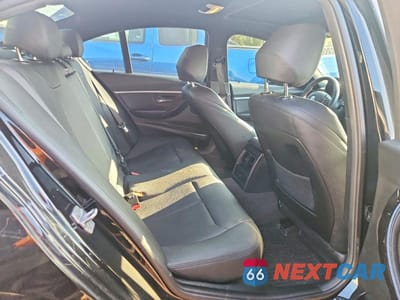 Zdjęcie 10 z 12 samochodu: 2018 BMW 330 XI VIN:WBA8D9G53JNU68920 - miniatura