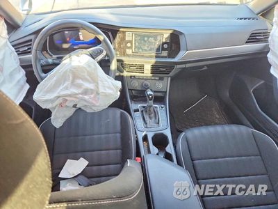 Zdjęcie 8 z 12 samochodu: 2024 VOLKSWAGEN JETTA SPORT VIN:3VWBM7BU2RM097831 - miniatura