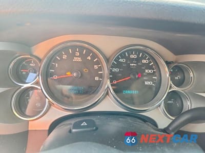 Zdjęcie 9 z 12 samochodu: 2008 CHEVROLET SILVERADO K1500 VIN:2GCFK13Y581278100 - miniatura
