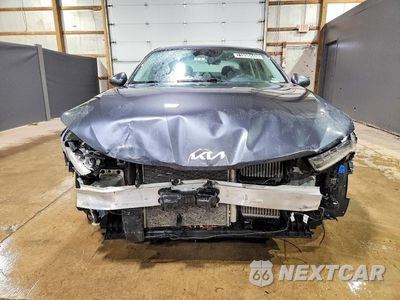 Piąte zdjęcie samochodu w środku: 2023 KIA K5 LXS VIN:5XXG14J21PG217701 - miniatura