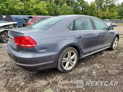 Trzecie zdjęcie samochodu z tyłu: 2013 VOLKSWAGEN PASSAT SEL VIN:1VWCN7A34DC150162 - miniatura