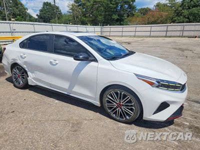 Czwarte zdjęcie samochodu z boku: 2023 KIA FORTE GT VIN:3KPF44AC1PE643733 - miniatura