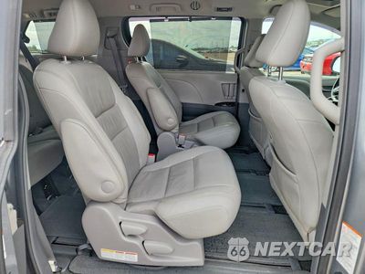 Zdjęcie 11 z 14 samochodu: 2015 TOYOTA SIENNA XLE 7-PASSENGER VIN:5TDDK3DC7FS122376 - miniatura