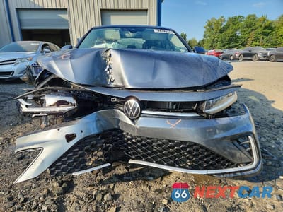 Piąte zdjęcie samochodu w środku: 2025 VOLKSWAGEN JETTA SE VIN:3VW7X7BU4SM086817 - miniatura