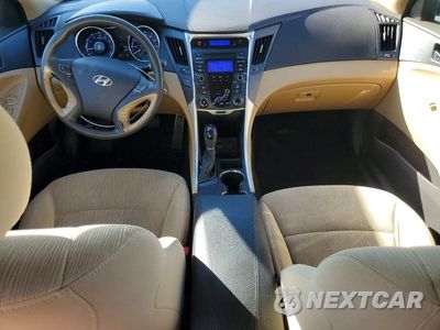 Zdjęcie 8 z 12 samochodu: 2012 HYUNDAI SONATA GLS VIN:5NPEB4AC4CH470426 - miniatura