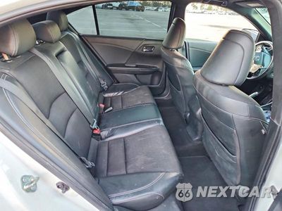 Zdjęcie 10 z 12 samochodu: 2017 HONDA ACCORD SPORT VIN:1HGCR2F54HA270194 - miniatura