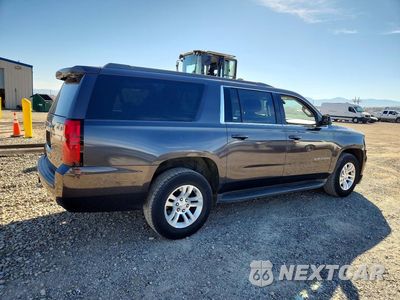 Trzecie zdjęcie samochodu z tyłu: 2016 CHEVROLET SUBURBAN K1500 LT VIN:1GNSKHKC6GR440617 - miniatura