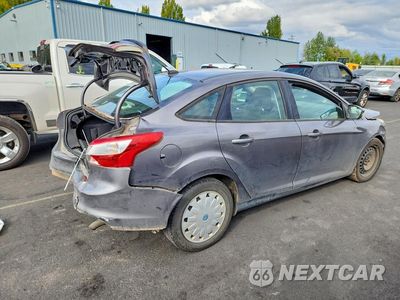 Trzecie zdjęcie samochodu z tyłu: 2012 FORD FOCUS SE VIN:1FAHP3F2XCL230548 - miniatura