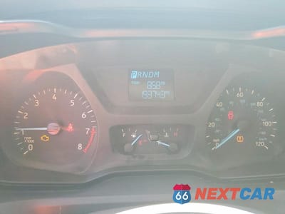 Zdjęcie 9 z 13 samochodu: 2016 FORD TRANSIT 150 DELIVERY VAN VIN:1FTYE2CM2GKA15791 - miniatura