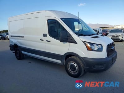 Czwarte zdjęcie samochodu z boku: 2024 FORD TRANSIT 250 DELIVERY VAN VIN:1FTBR1C84RKB74645 - miniatura