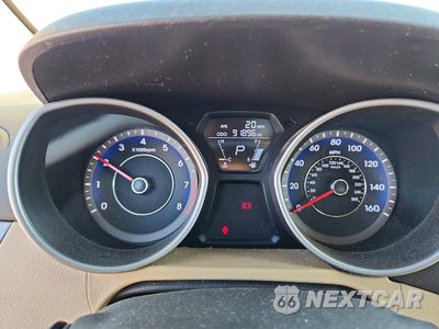 Zdjęcie 9 z 12 samochodu: 2013 HYUNDAI ELANTRA LIMITED VIN:KMHDH4AE6DU734888 - miniatura