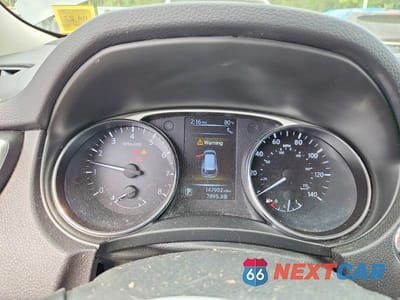 Zdjęcie 9 z 13 samochodu: 2016 NISSAN ROGUE SV VIN:5N1AT2MV5GC812802 - miniatura