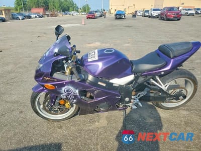 Trzecie zdjęcie samochodu z tyłu: 2004 SUZUKI GSX-R600 K VIN:JS1GN7CA142103798 - miniatura