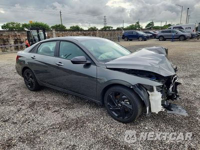Czwarte zdjęcie samochodu z boku: 2026 HYUNDAI ELANTRA SEL SPORT VIN:KMHLM4DG1TU103212 - miniatura