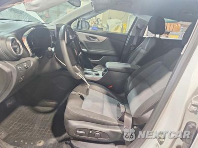 Zdjęcie 7 z 13 samochodu: 2024 CHEVROLET BLAZER 2LT VIN:3GNKBCR47RS169908 - miniatura