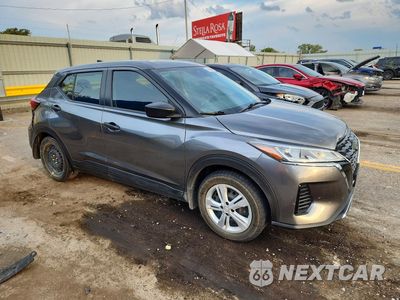 Czwarte zdjęcie samochodu z boku: 2021 NISSAN KICKS S VIN:3N1CP5BV9ML473437 - miniatura