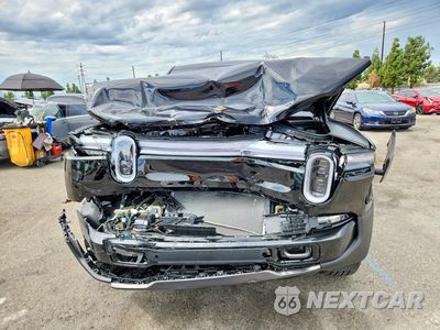 Piąte zdjęcie samochodu w środku: 2026 RIVIAN R1T ADVENTURE VIN:7FCTGFAA3TN045874 - miniatura