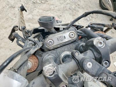 Zdjęcie 7 z 8 samochodu: 2024 YAMAHA MTM890 VIN:JYARN80E2RA001981 - miniatura