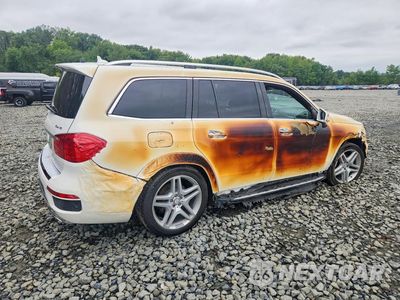 Trzecie zdjęcie samochodu z tyłu: 2015 MERCEDES-BENZ GL 550 4MATIC VIN:4JGDF7DEXFA564669 - miniatura