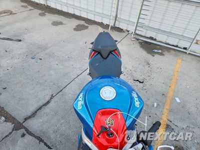 Piąte zdjęcie samochodu w środku: 2026 APRILIA RS 660 VIN:ZD4XGUA08TS001412 - miniatura