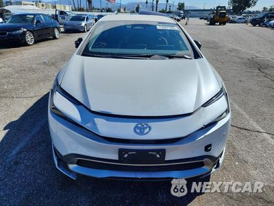 Piąte zdjęcie samochodu w środku: 2025 TOYOTA PRIUS PLUG-IN HYBRID SE VIN:JTDACACU3S3049646 - miniatura