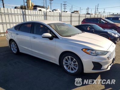 Czwarte zdjęcie samochodu z boku: 2019 FORD FUSION SE VIN:3FA6P0HD1KR134666 - miniatura