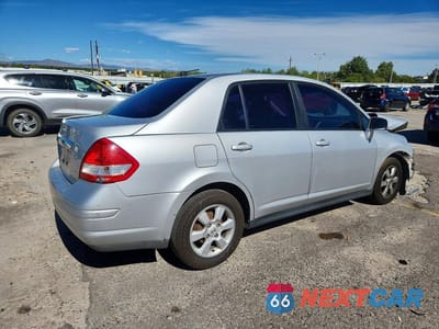 Trzecie zdjęcie samochodu z tyłu: 2010 NISSAN VERSA 1.8 S VIN:3N1BC1APXAL367917 - miniatura