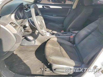 Zdjęcie 7 z 13 samochodu: 2018 NISSAN SENTRA S VIN:3N1AB7AP7JY242703 - miniatura