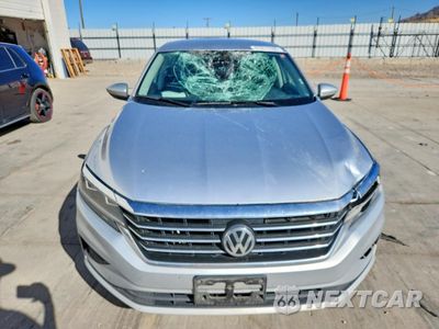 Piąte zdjęcie samochodu w środku: 2020 VOLKSWAGEN PASSAT SE VIN:1VWSA7A37LC017594 - miniatura