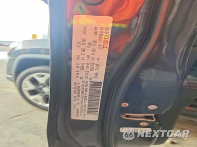 Zdjęcie 12 z 12 samochodu: 2017 JEEP COMPASS LIMITED VIN:3C4NJDCB2HT624808 - miniatura