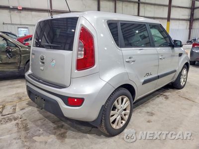 Trzecie zdjęcie samochodu z tyłu: 2013 KIA SOUL + VIN:KNDJT2A60D7763322 - miniatura