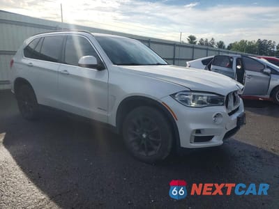 Czwarte zdjęcie samochodu z boku: 2016 BMW X5 XDRIVE35I VIN:5UXKR0C53G0S87817 - miniatura