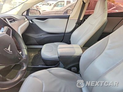 Zdjęcie 7 z 12 samochodu: 2013 TESLA MODEL S VIN:5YJSA1CN1DFP27738 - miniatura
