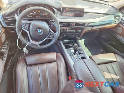 Zdjęcie 8 z 12 samochodu: 2016 BMW X5 XDRIVE50I VIN:5UXKR6C58G0J82466 - miniatura