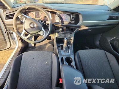 Zdjęcie 8 z 12 samochodu: 2019 VOLKSWAGEN JETTA S VIN:3VWC57BU0KM139551 - miniatura