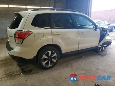 Trzecie zdjęcie samochodu z tyłu: 2018 SUBARU FORESTER 2.5I PREMIUM VIN:JF2SJAEC5JH532816 - miniatura