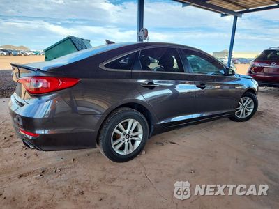 Trzecie zdjęcie samochodu z tyłu: 2017 HYUNDAI SONATA SE VIN:5NPE24AF5HH518310 - miniatura
