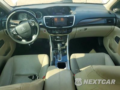 Zdjęcie 8 z 12 samochodu: 2016 HONDA ACCORD EXL VIN:1HGCR2F80GA216240 - miniatura