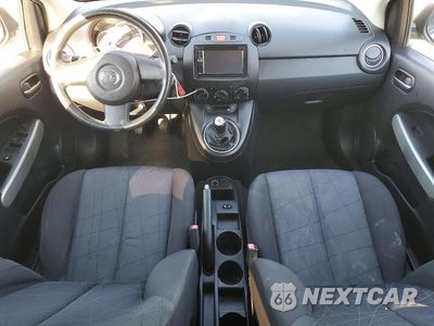 Zdjęcie 8 z 12 samochodu: 2012 MAZDA MAZDA2 VIN:JM1DE1KZ4C0134521 - miniatura