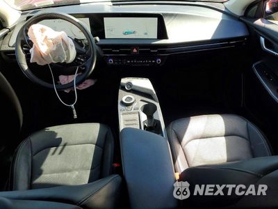 Zdjęcie 8 z 12 samochodu: 2023 KIA EV6 WIND VIN:KNDC34LA7P5129396 - miniatura